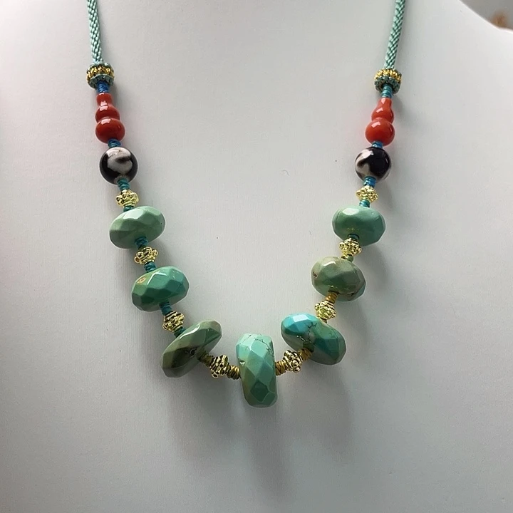 未镶嵌绿松石珠宝奇石