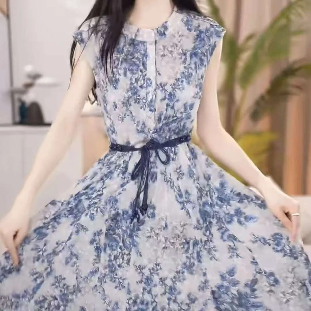 2025新款女夏季今年流行爆款显瘦气质名媛减龄轻奢高级感连衣裙