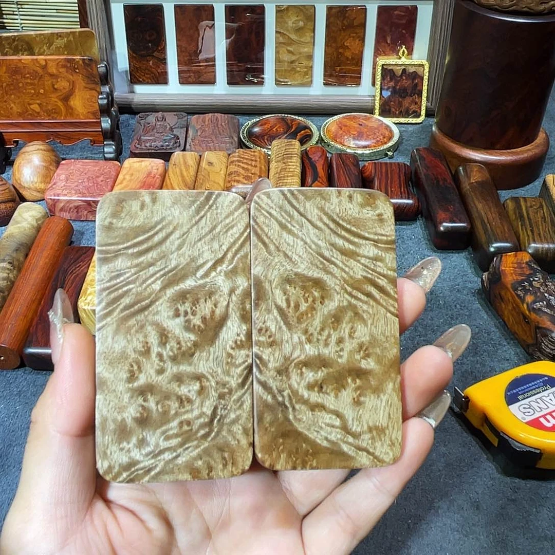 封***板牌子一物一拍直播间