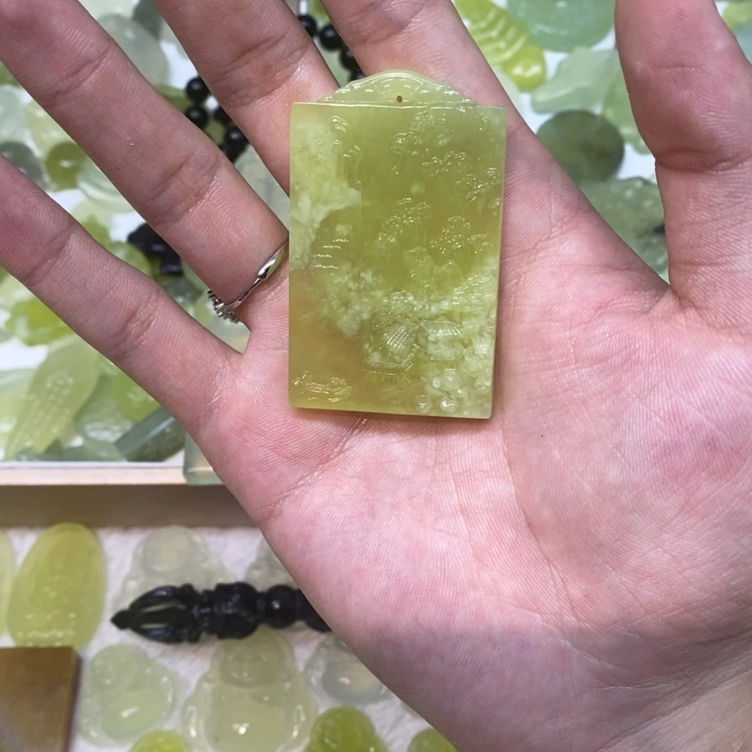 岫玉未镶嵌吊坠(不含链)