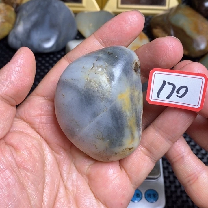 未镶嵌和田玉把件170