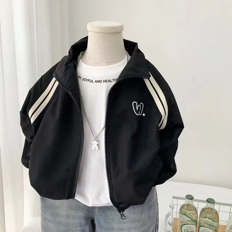 男童外套韩版新款儿童休闲褂子春款中大童帅气立领冲锋衣上衣潮