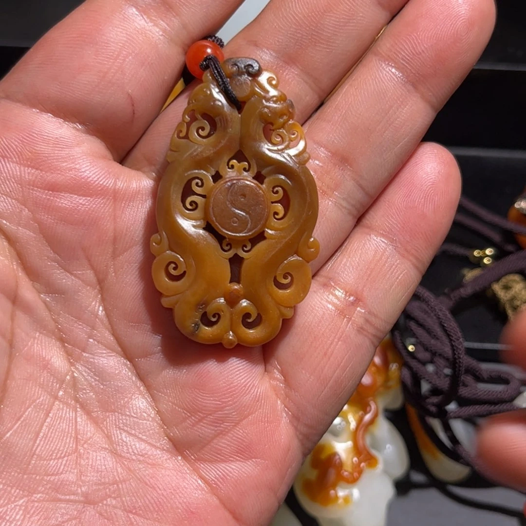 和田玉挂件未镶嵌