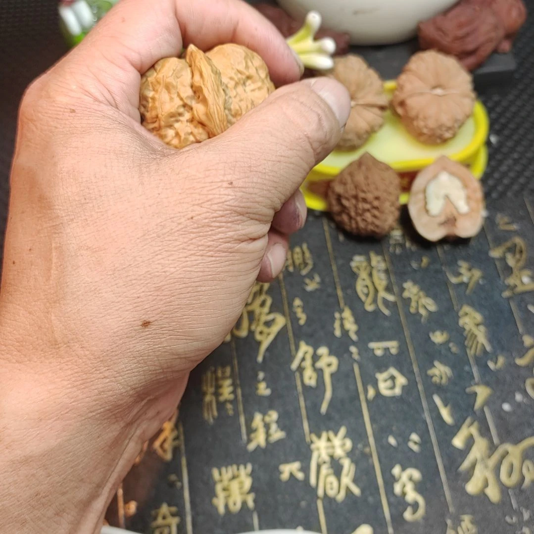 大叶紫檀（黑酸枝木类）蛤蟆头