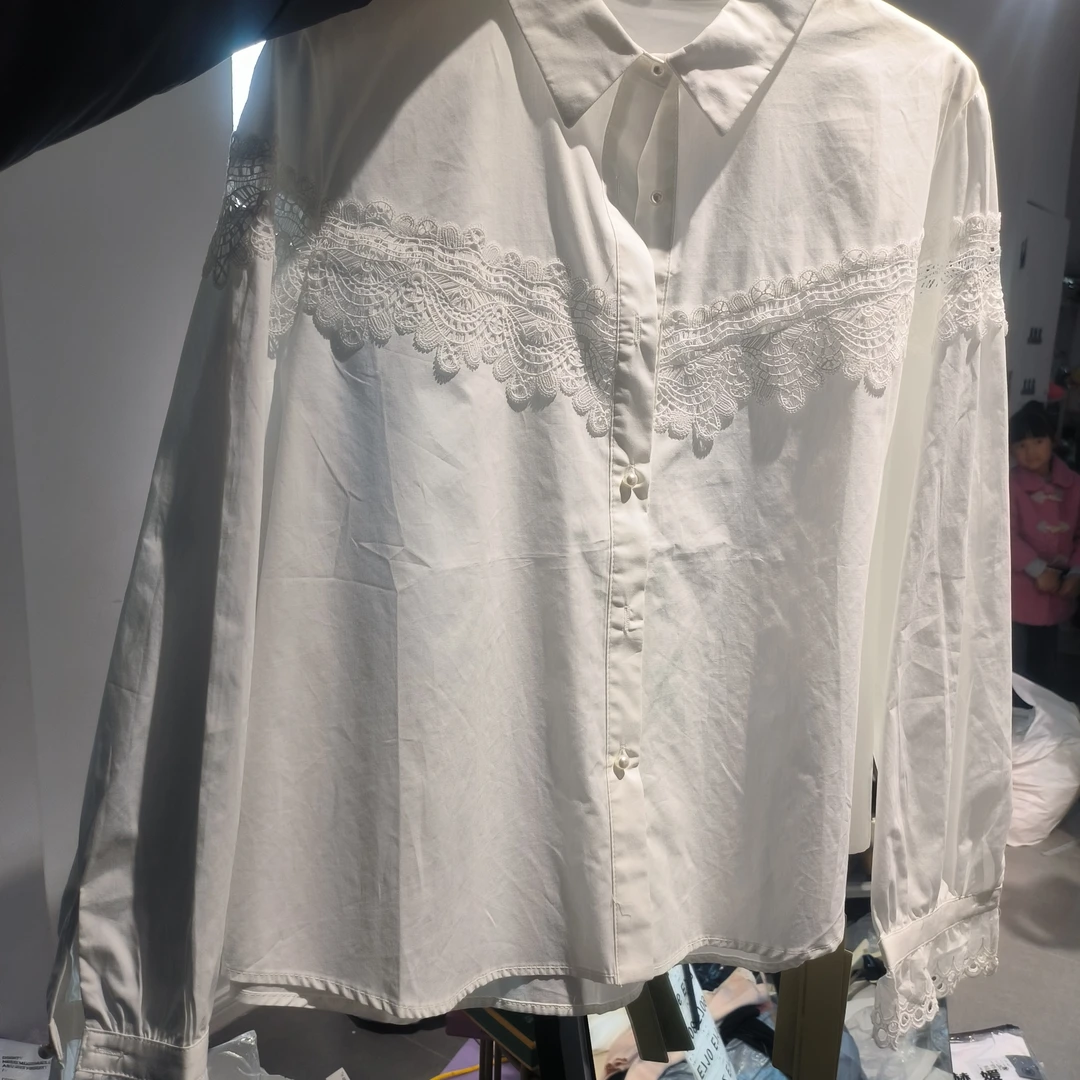 5049 衬衣 镂空袖