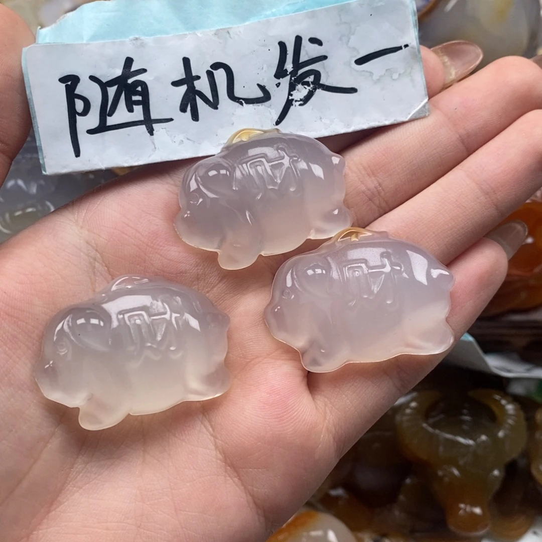 玛瑙/玉髓未镶嵌颈饰