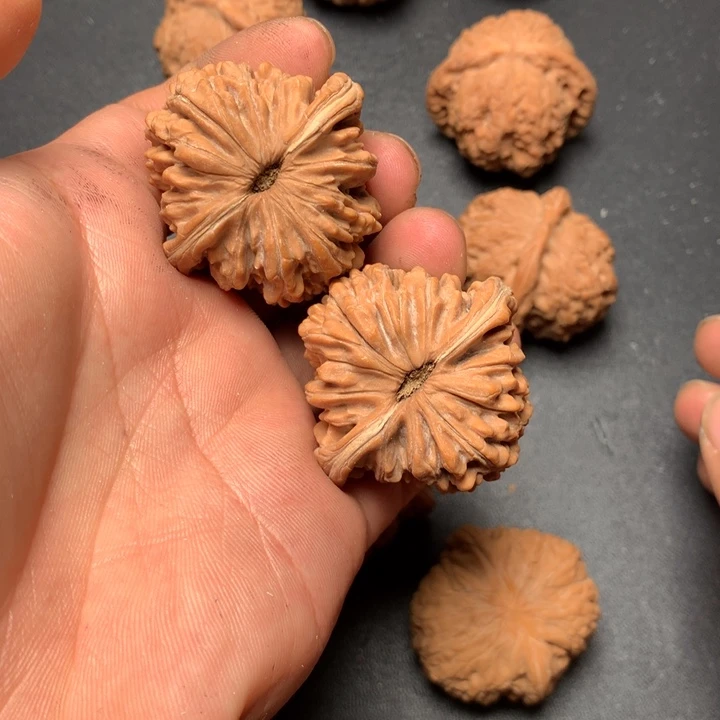 文玩核桃把件42四座楼34