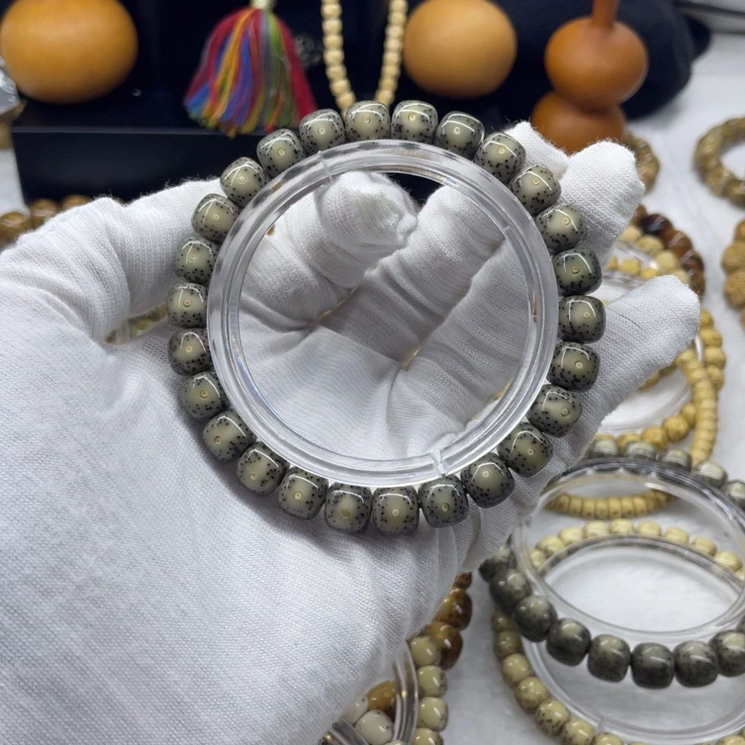 星月菩提吊坠石玉大眼睛9/8