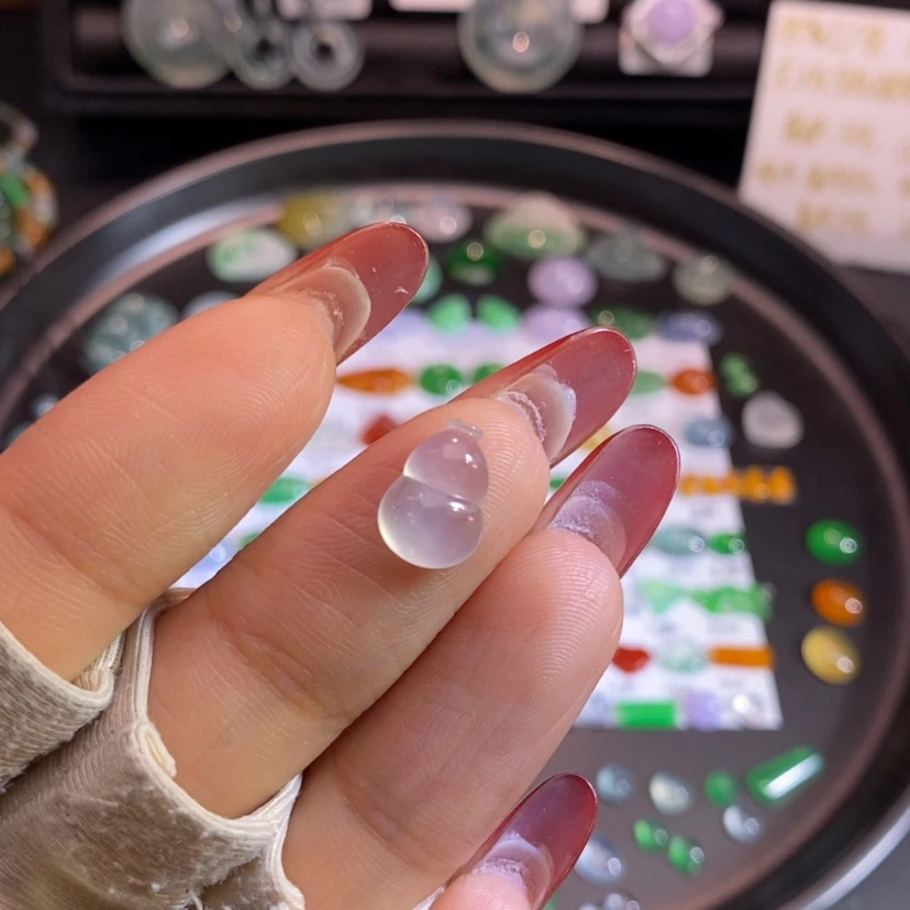 【闪购商品】翡翠挂件未镶嵌葫芦