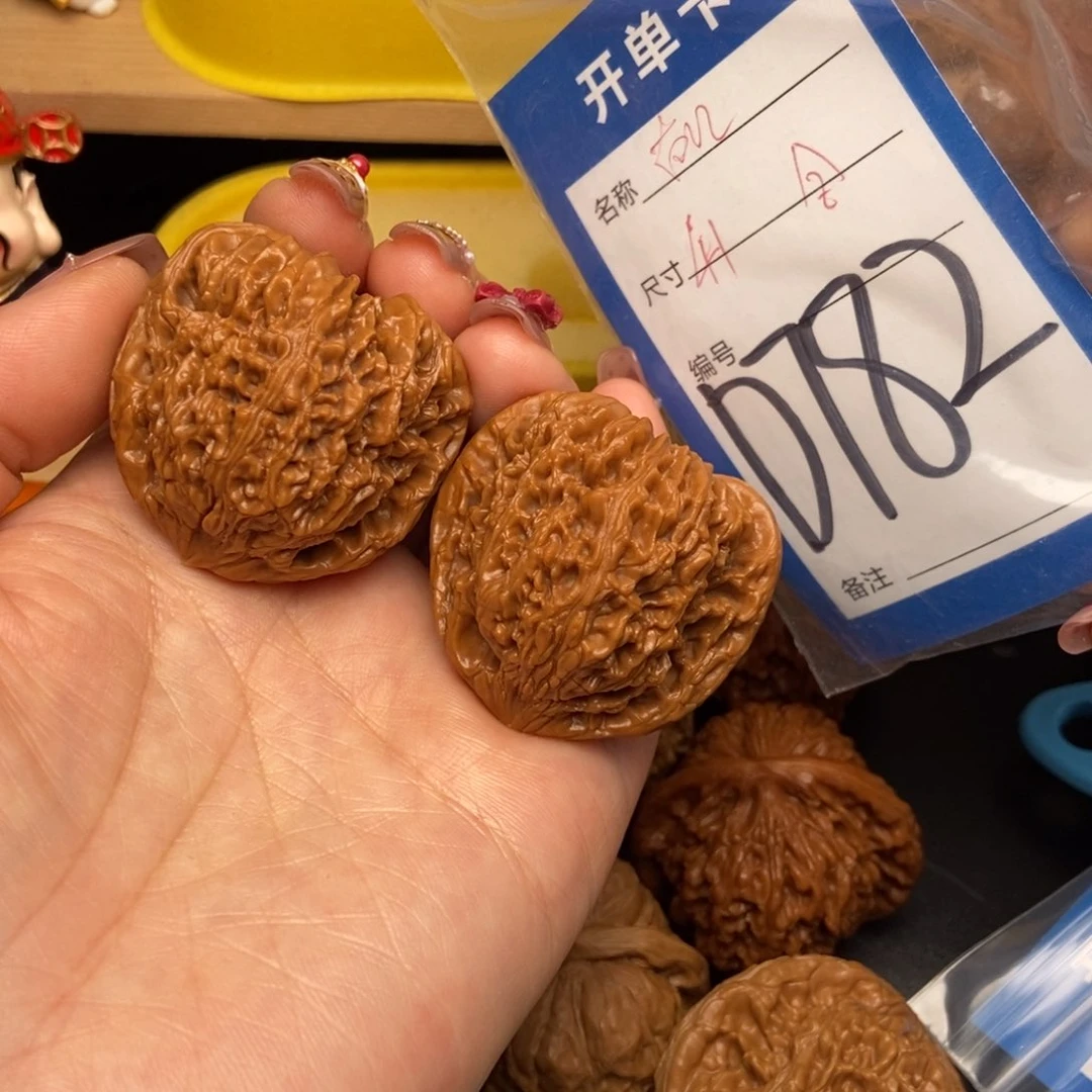 桃核吊坠核桃南疆