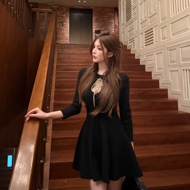 FAY【松间布月】秋冬七分袖裹身针织收腰纯欲设计绑带性感A摆连衣裙