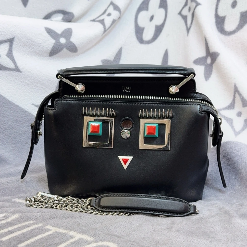 95新 FENDI/芬迪 芬迪小怪兽dotcom手提单肩包cj6623