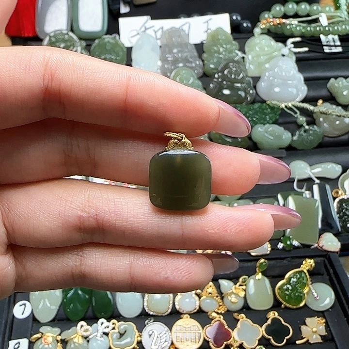 颈饰银S925镶嵌和田玉