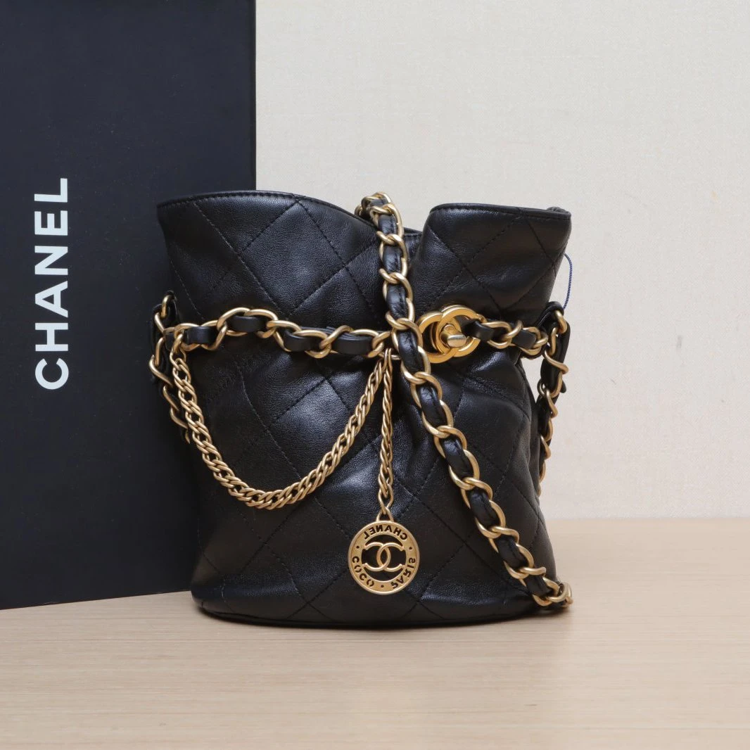 95新 Chanel/香奈儿 【念念】抽绳福袋水桶包 黑色