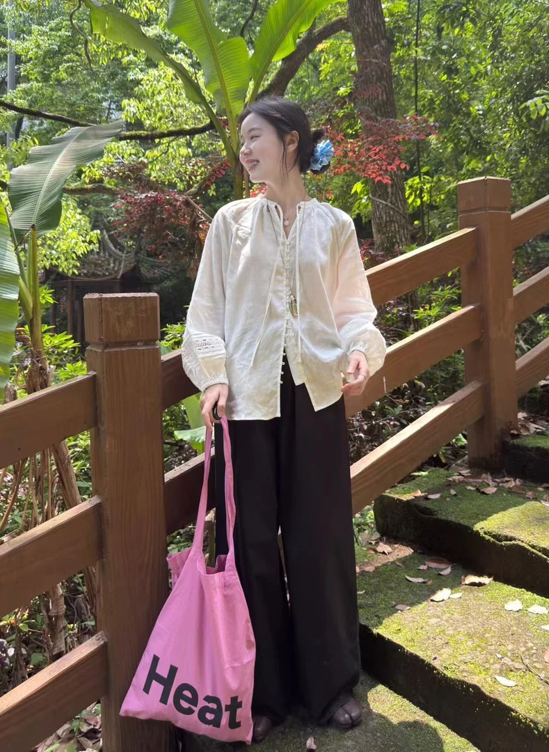 2025夏季新款法式气质小众简约文艺风V领上衣女百搭阔腿裤两件套