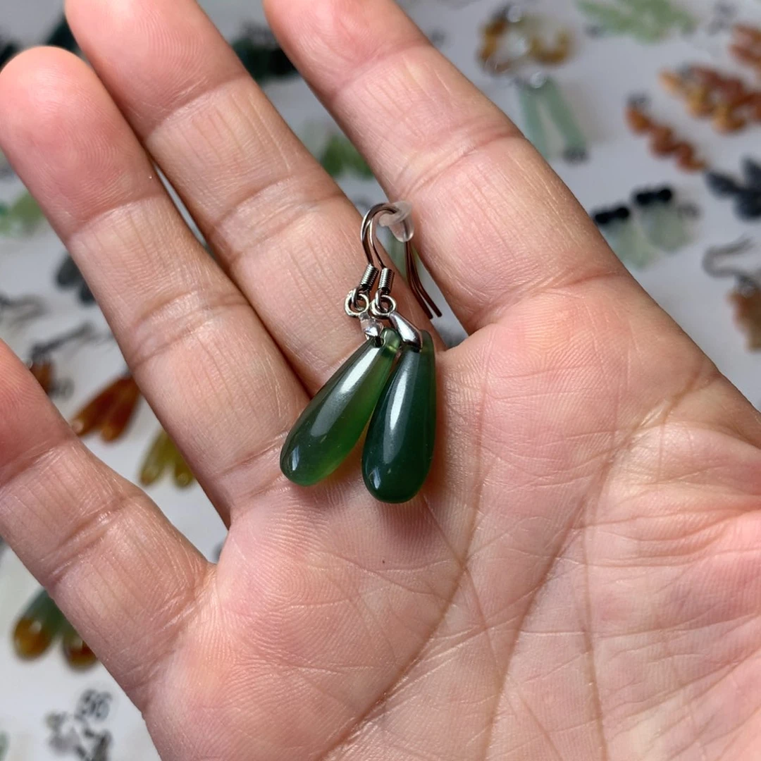 蛇纹石玉耳环未镶嵌六**顺