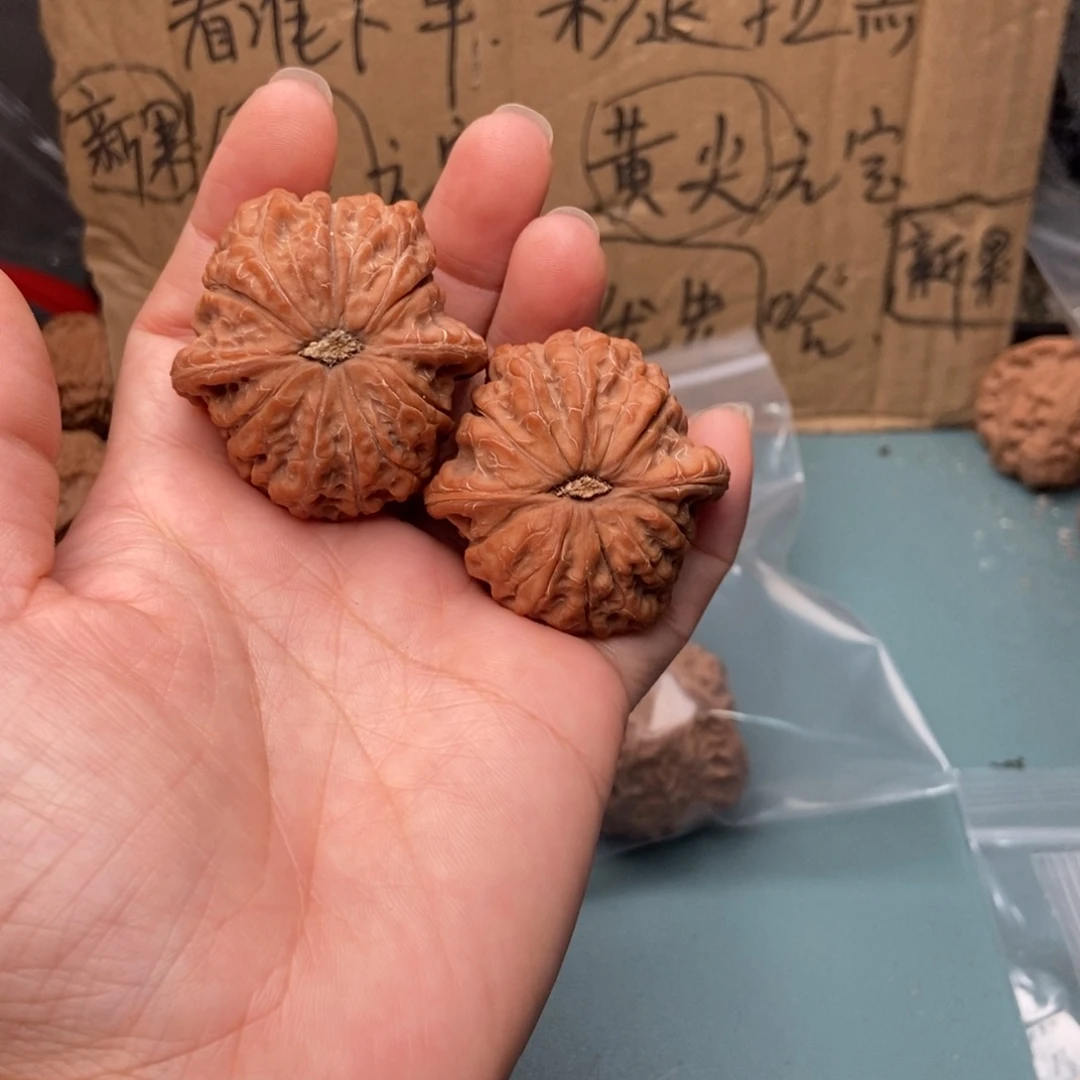 无***风吊坠文玩核桃血麒麟19