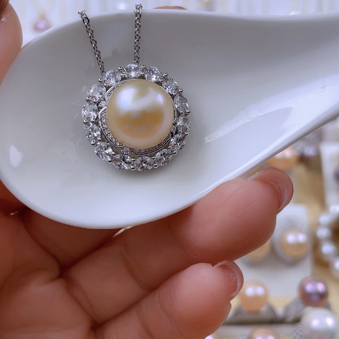 未镶嵌淡水珍珠吊坠(赠链)