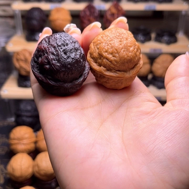 文玩核桃吊坠富甲天下H19