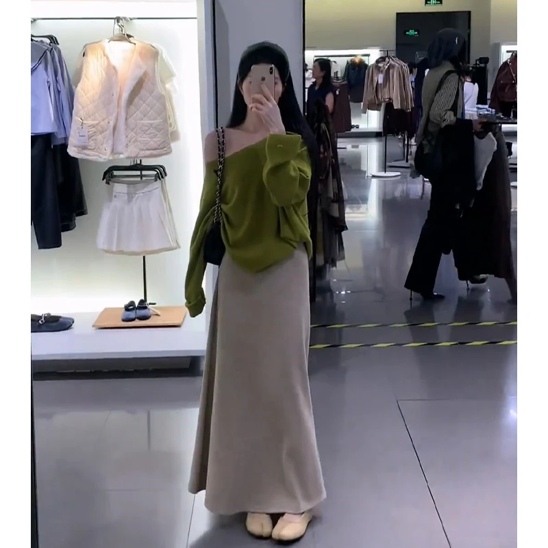 2025秋季新款女法式气质宽松露肩长袖毛衣上衣气质高腰显瘦半身裙