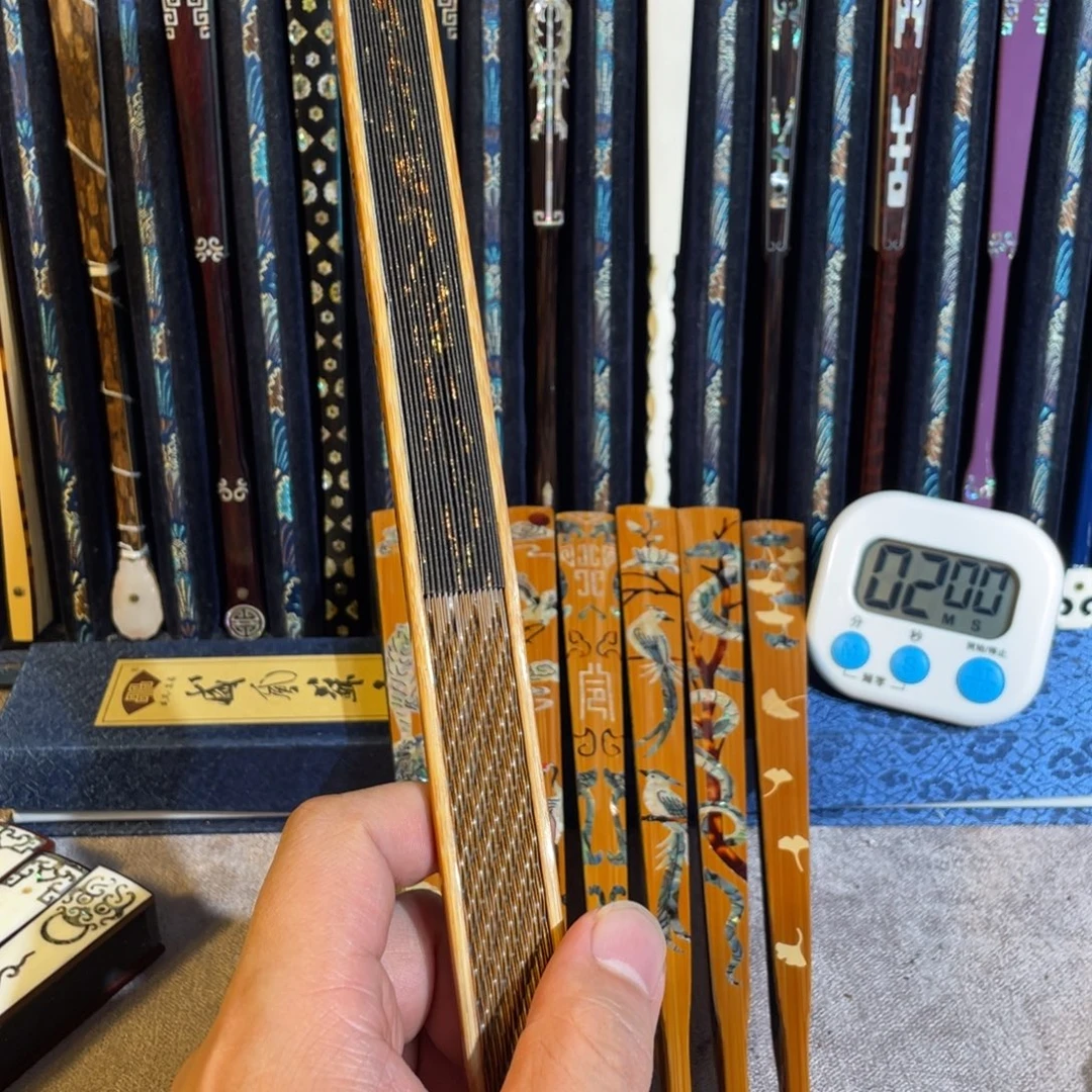 天***～扇子手工制作工艺精湛