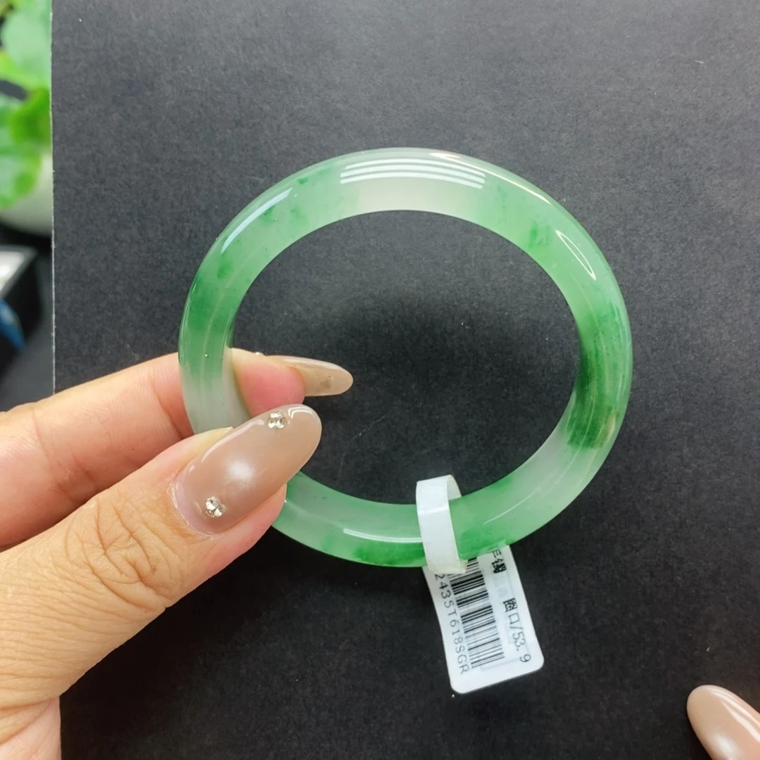 石英质玉手镯未镶嵌0**5