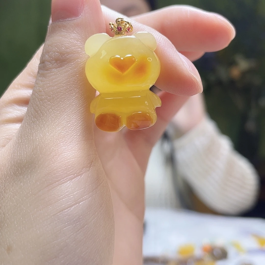 蜜蜡银S925镶嵌裸石小熊吊坠