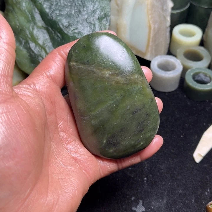 和田玉（糖玉）未镶嵌珠宝半成品