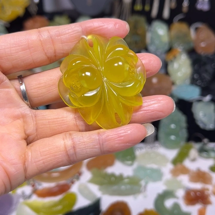 蛇纹石玉未镶嵌吊坠(赠链)