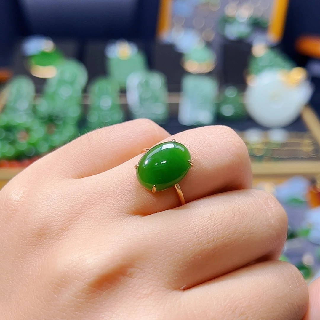 和田玉18K金镶嵌戒指