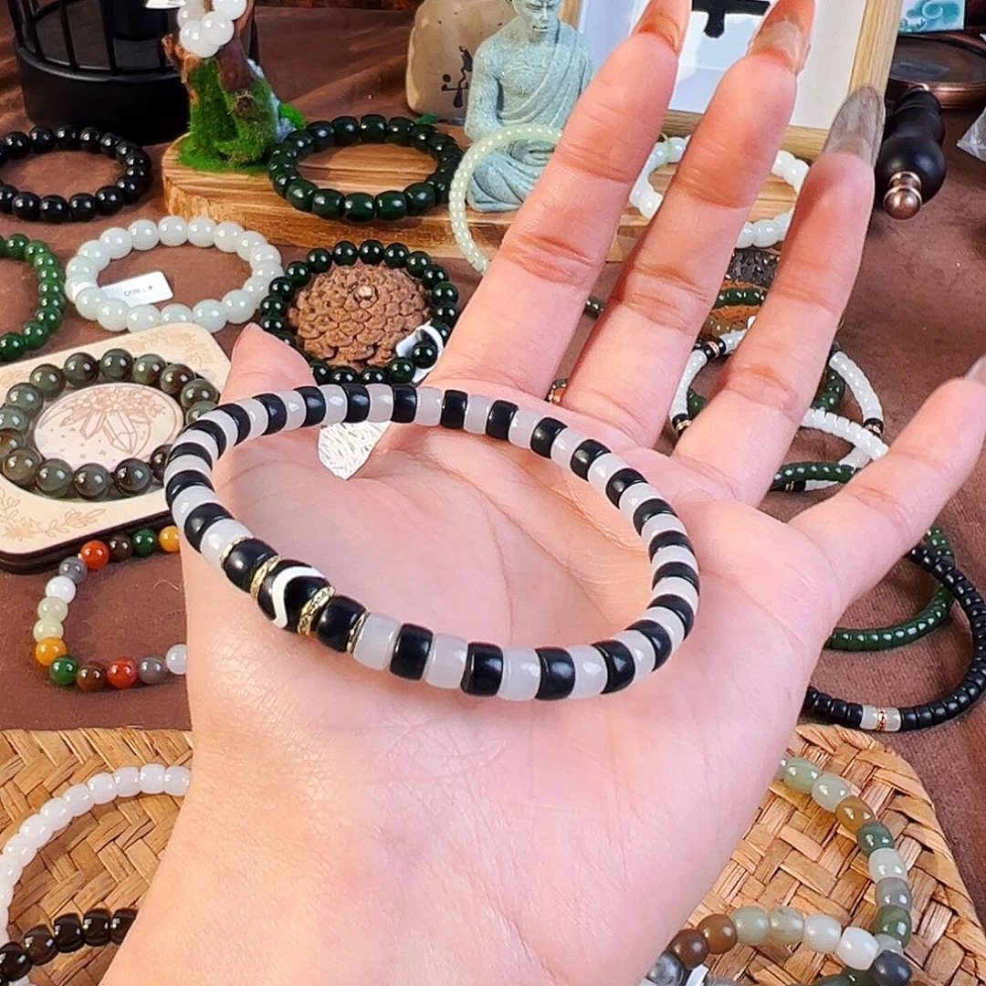 和田玉未镶嵌手串