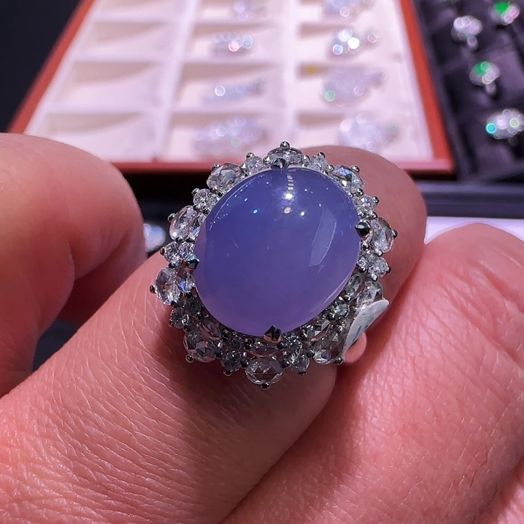 翡翠18K金镶嵌戒指