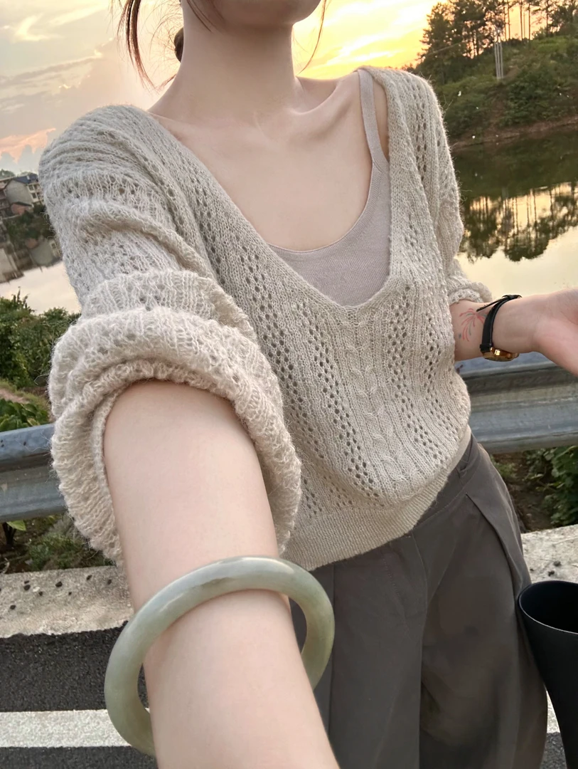 露露定制羊毛镂空绞花罩衫/吊带两件套洋气毛衣百搭秋冬氛围感