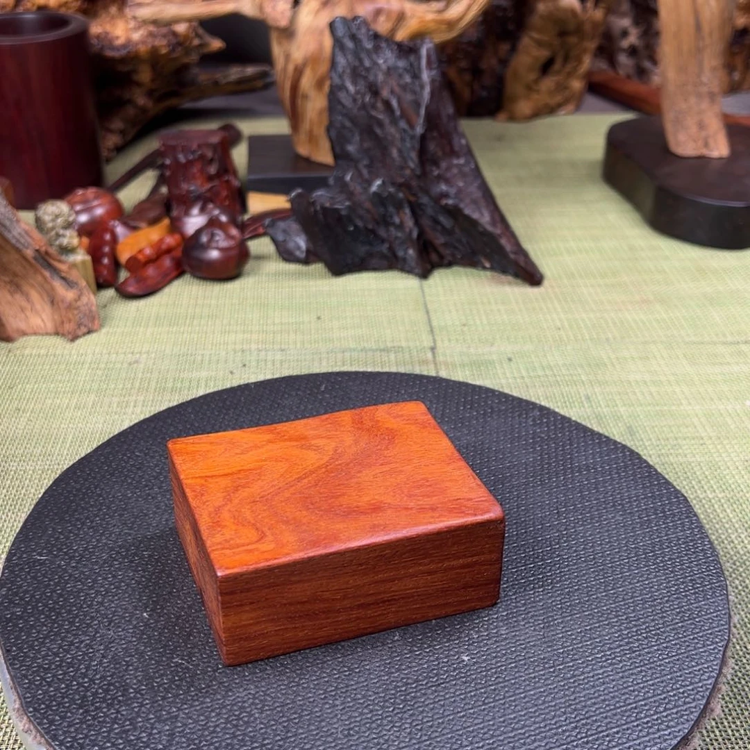 大果紫檀（缅甸花梨）戴*