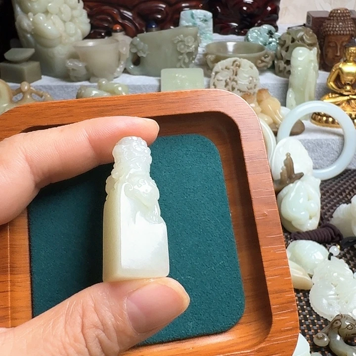 求***道瓷片新号开播瓷盘一件
