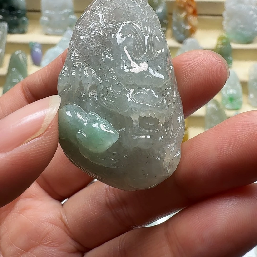 翡翠未镶嵌颈饰翡翠