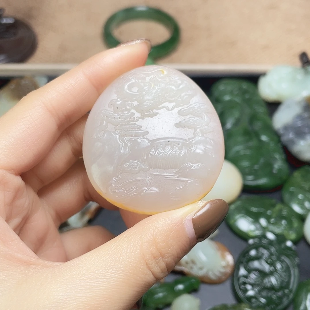 和田玉未镶嵌颈饰