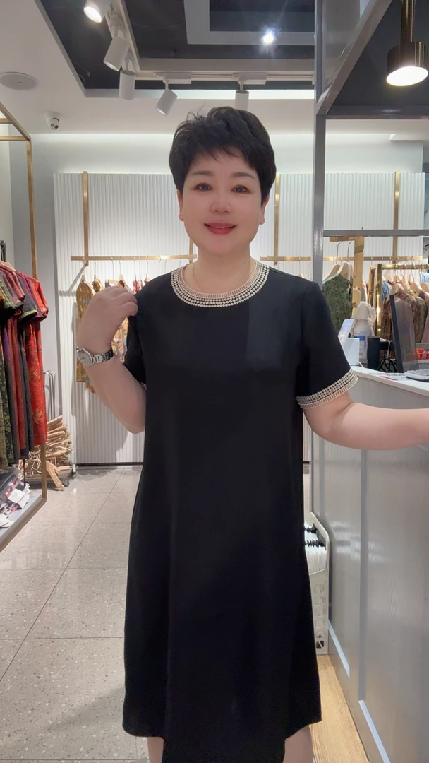 【娅姐专属】夏季大码宽松洋气桑蚕丝连衣裙23015