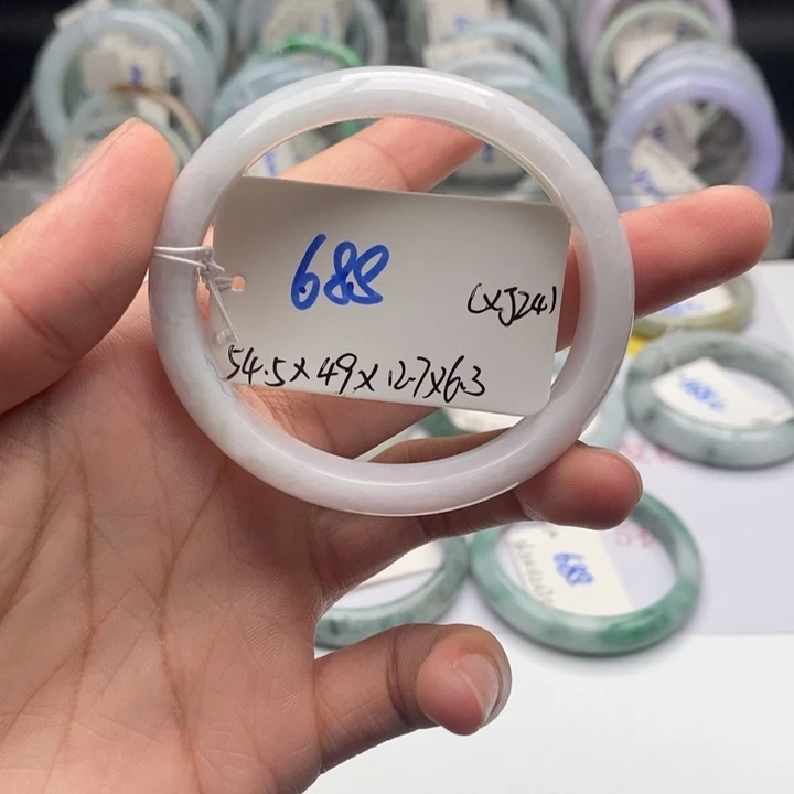 未镶嵌手镯翡翠手镯