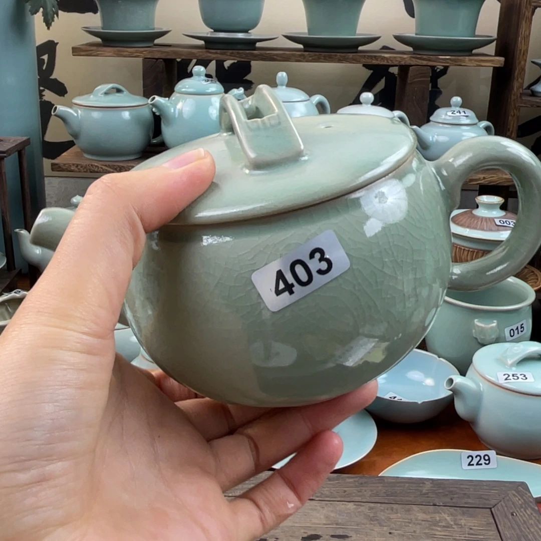 清***华陶403壶微瑕哈哈哈哈哈哈……$