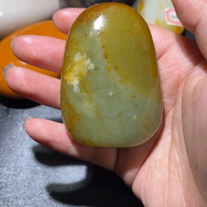 和田玉未镶嵌珠宝奇石