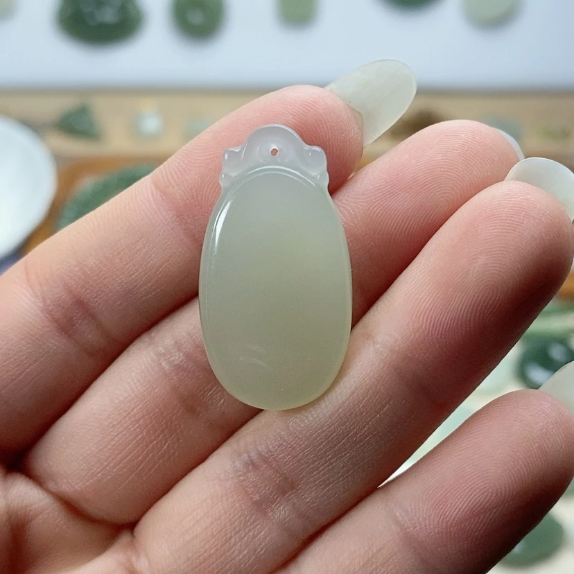 【闪购商品】颈饰未镶嵌和田玉