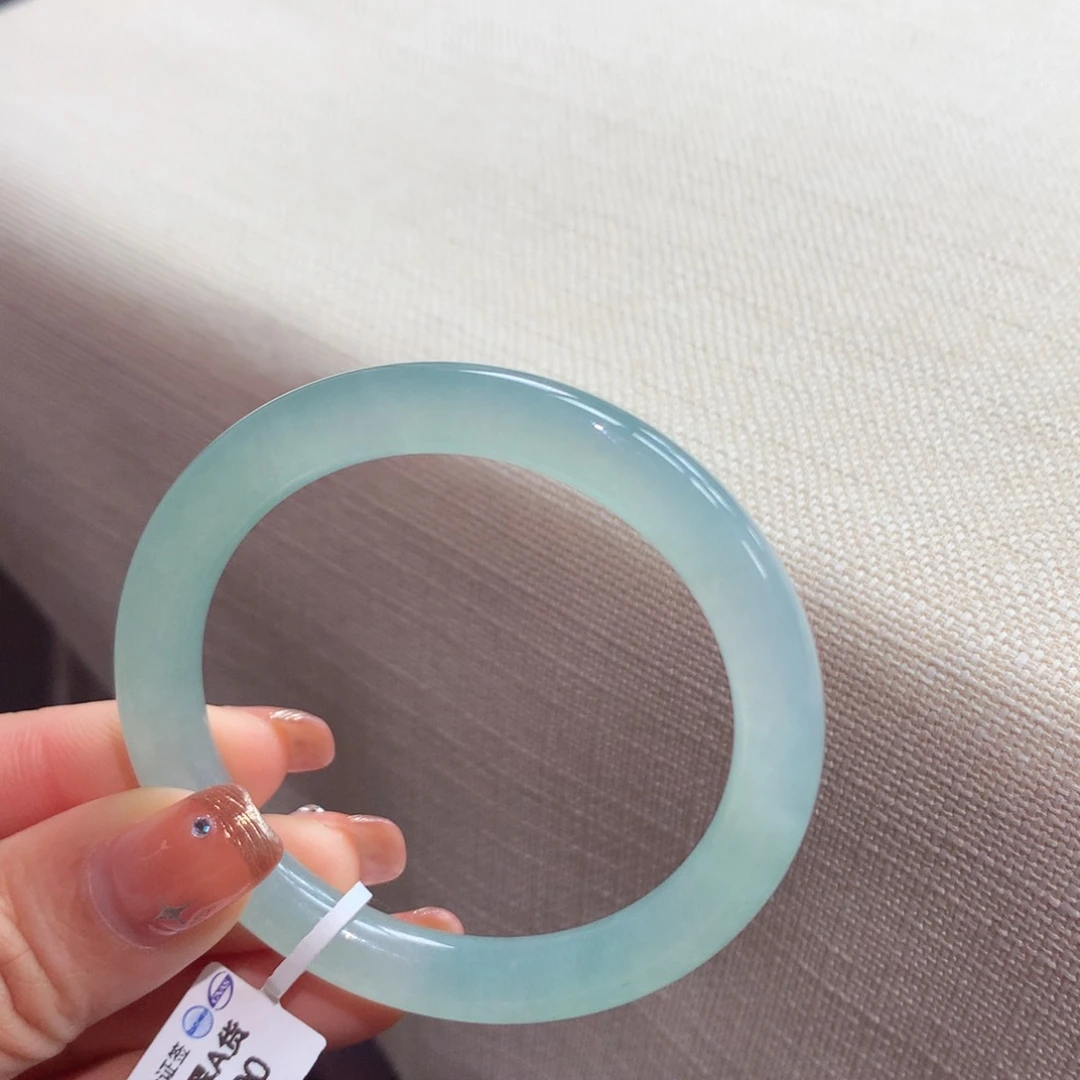 翡翠手镯未镶嵌8号