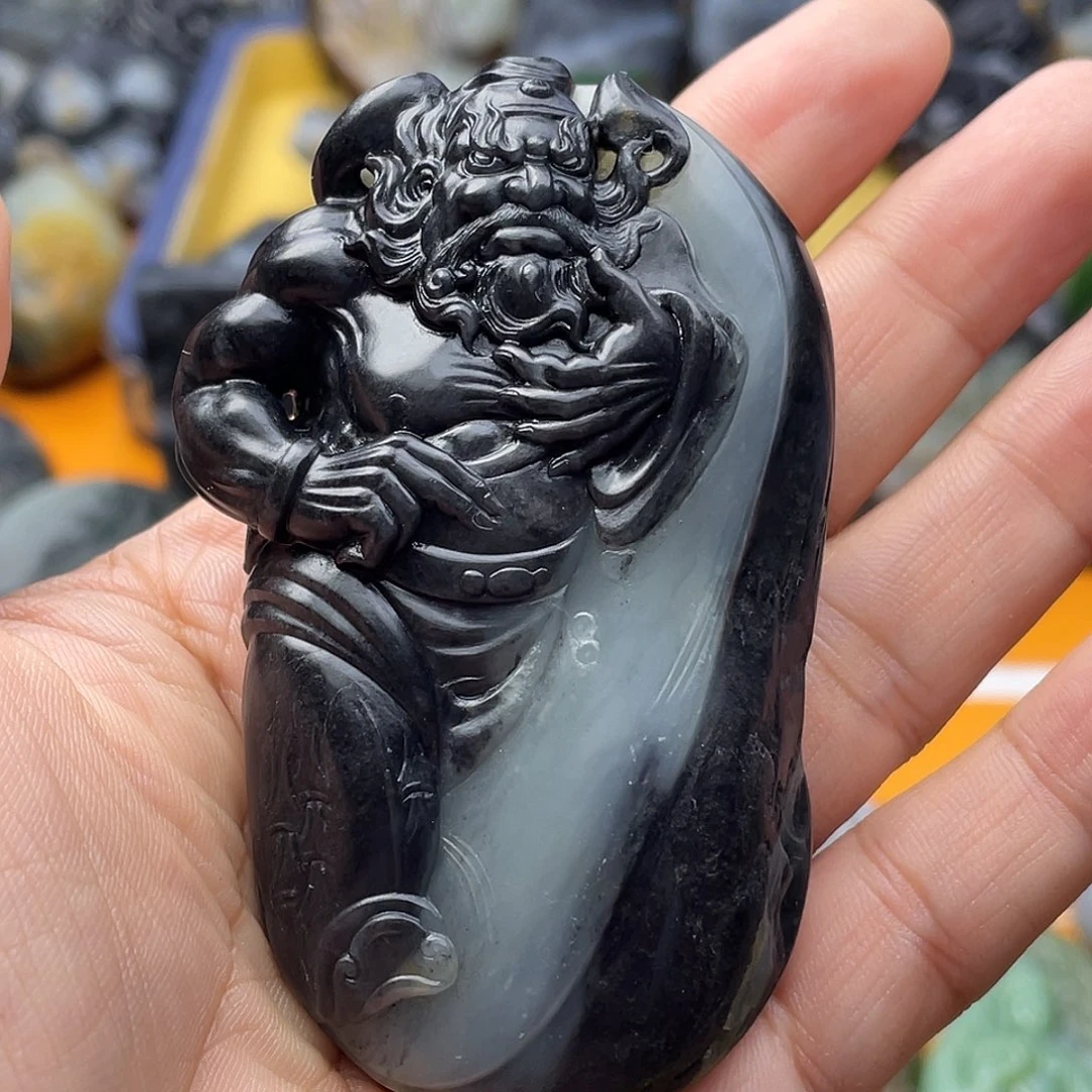 向***生和田玉未镶嵌把件