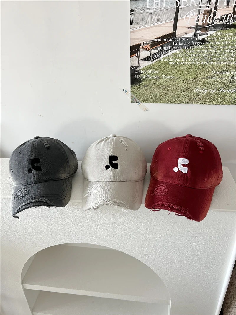 现货！2025秋冬新款磨白破洞高品质显脸小棒球帽～