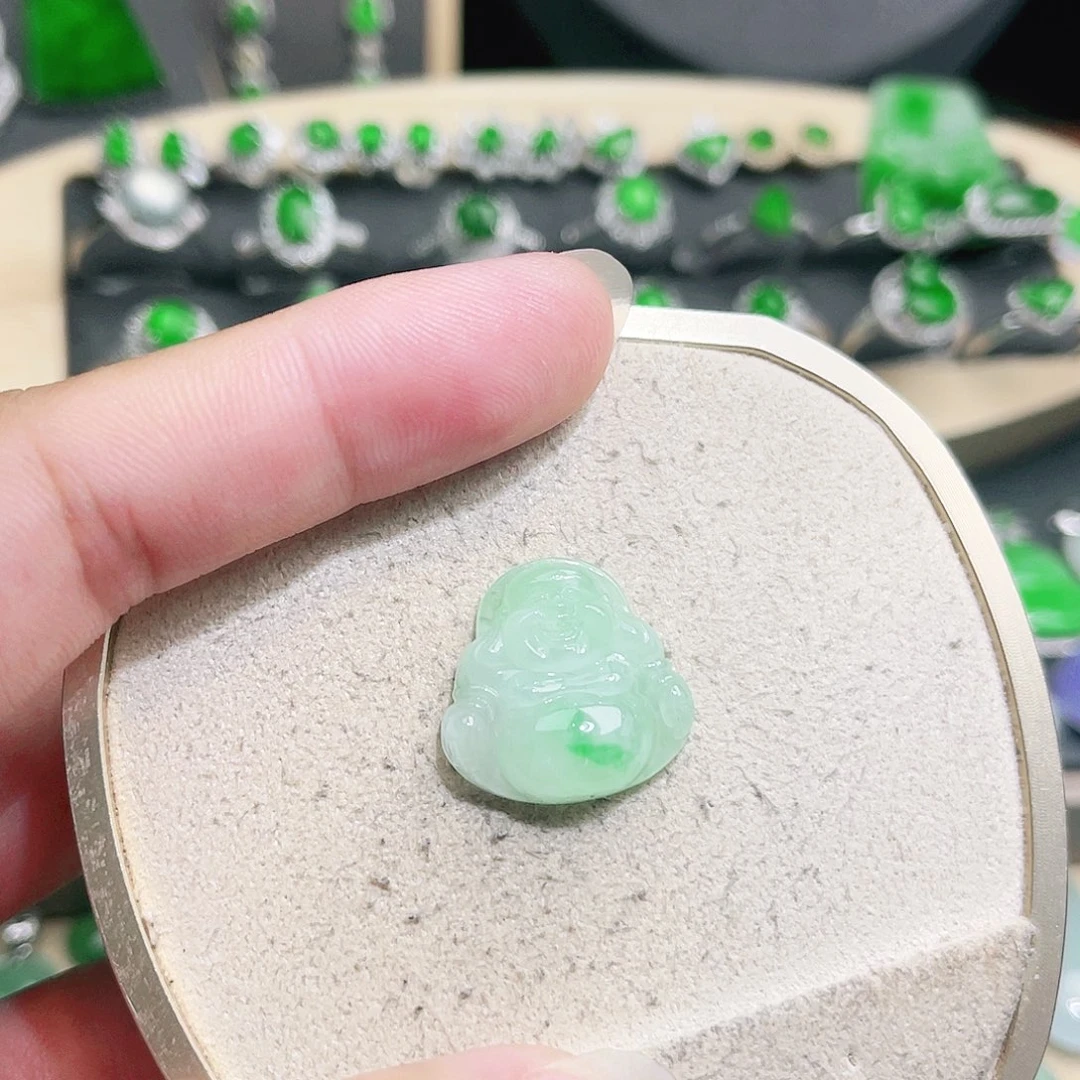 未镶嵌挂件翡翠裸石