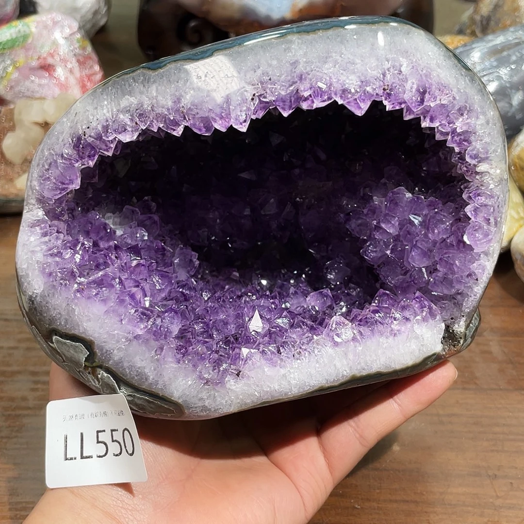 未镶嵌水晶大型摆件（非配饰）