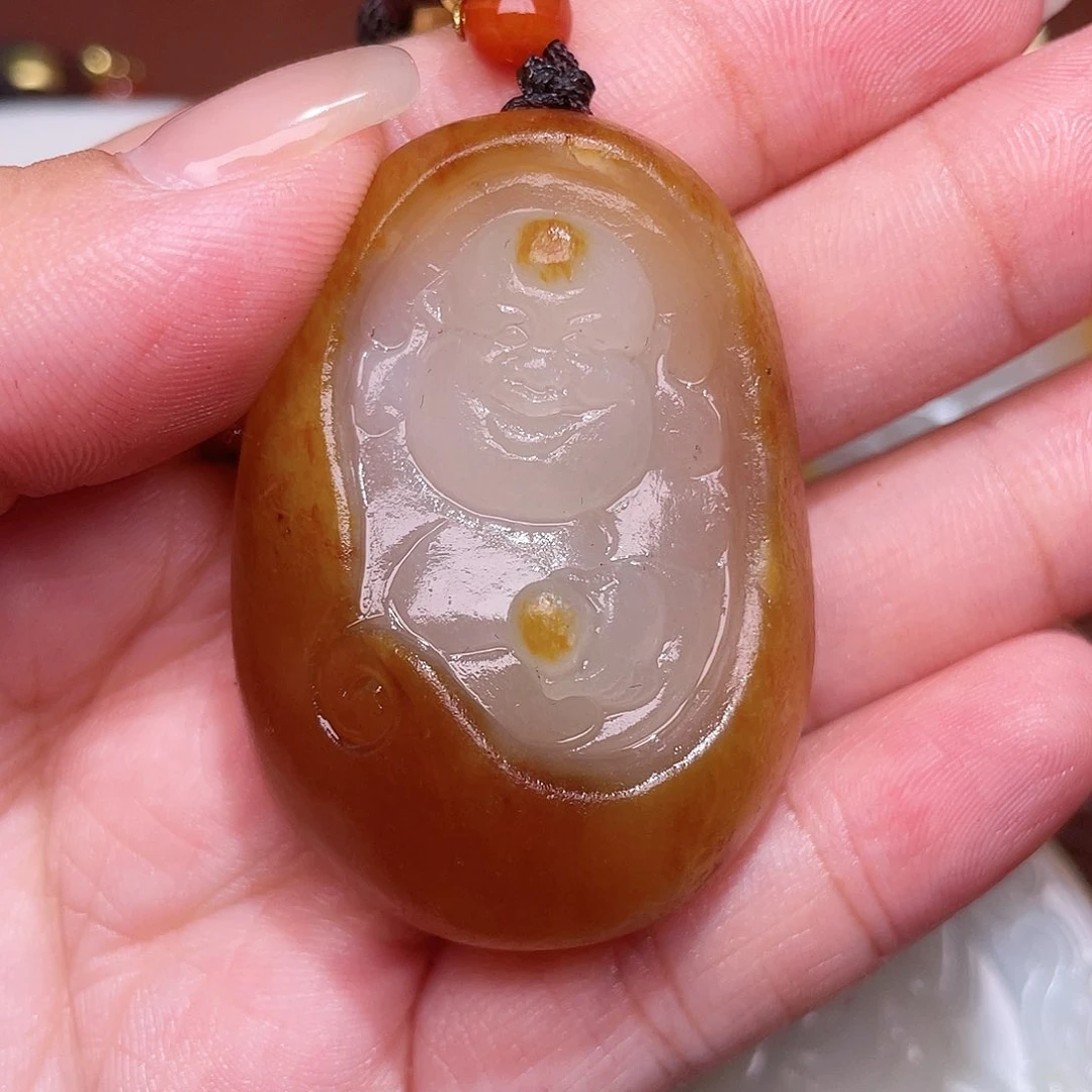 和田玉未镶嵌颈饰杨*