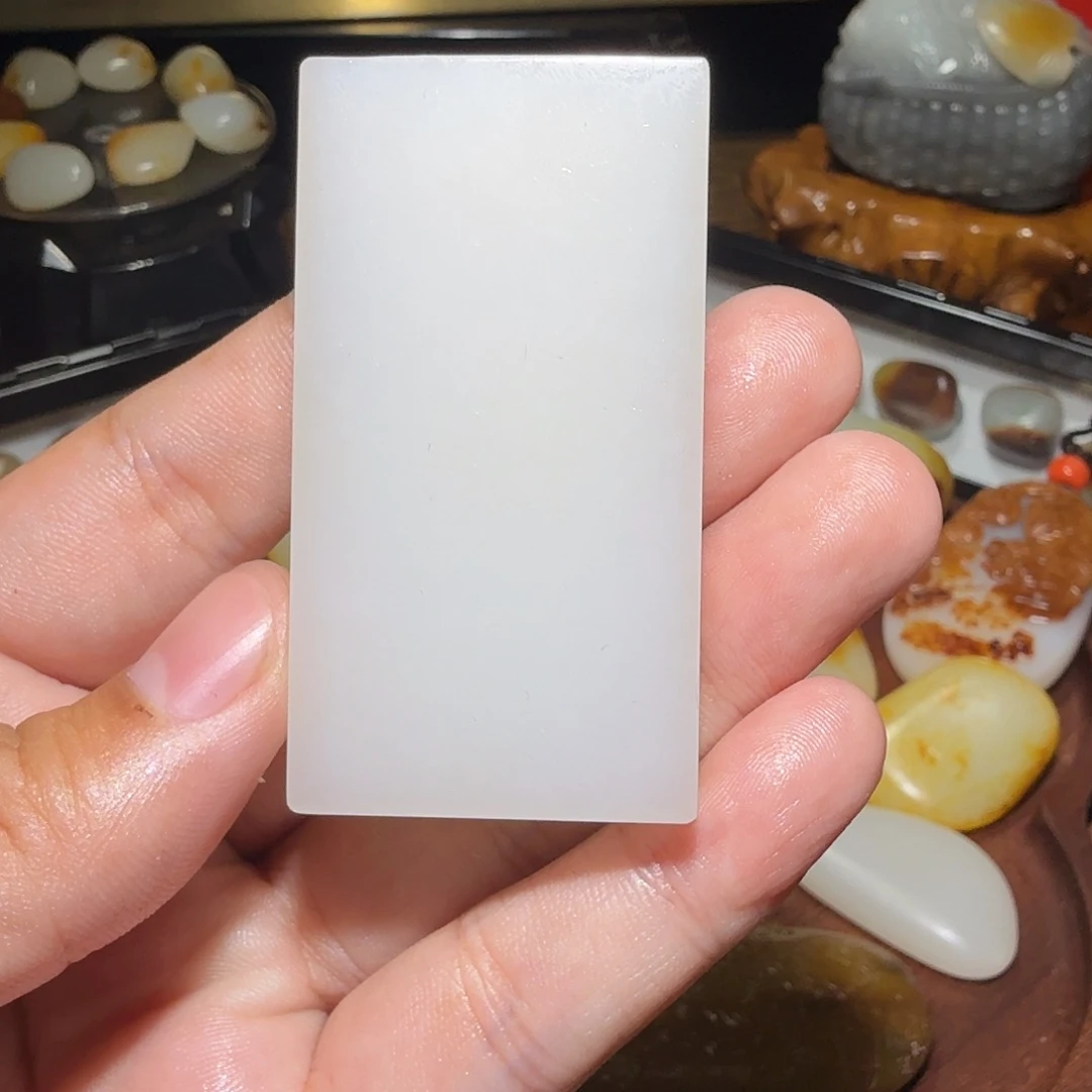 浩***¹和田玉未镶嵌颈饰