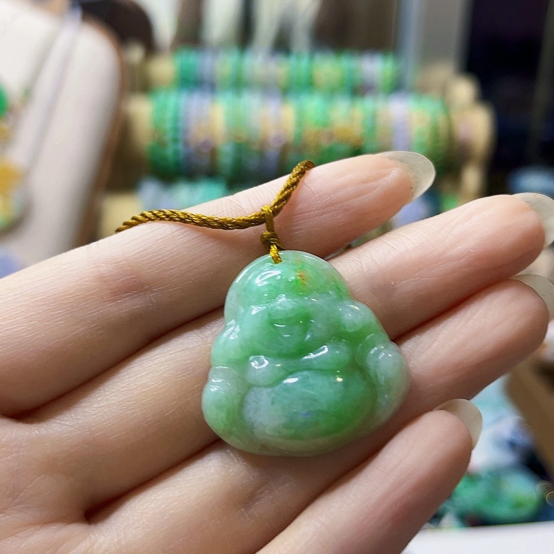 翡翠未镶嵌颈饰翡翠首饰